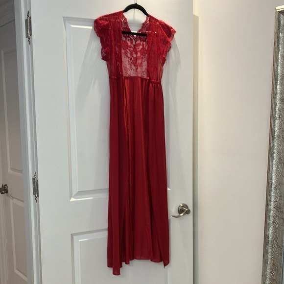 Vintage red layering piece - Picture 6 of 7